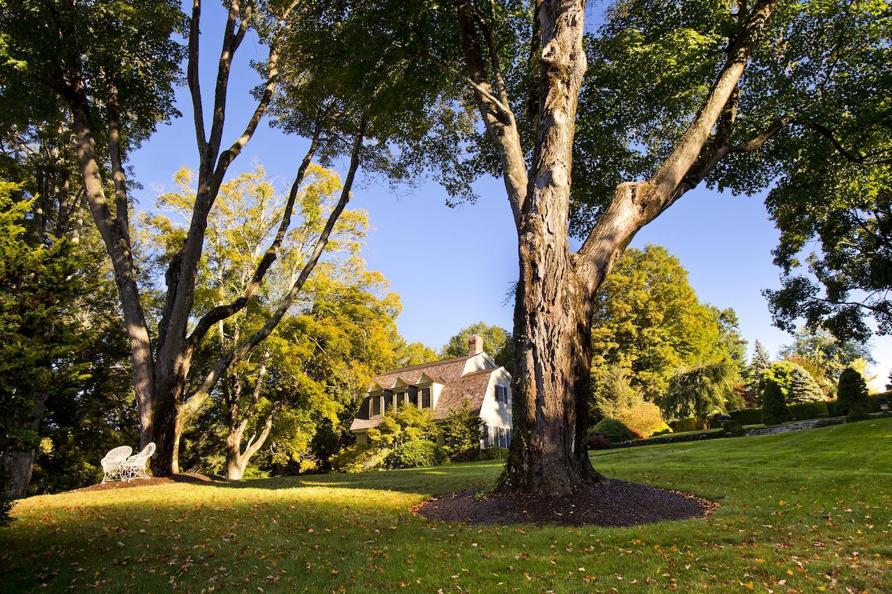 The Mayflower Inn & Spa, Auberge Resorts Collection Washington 외부 사진