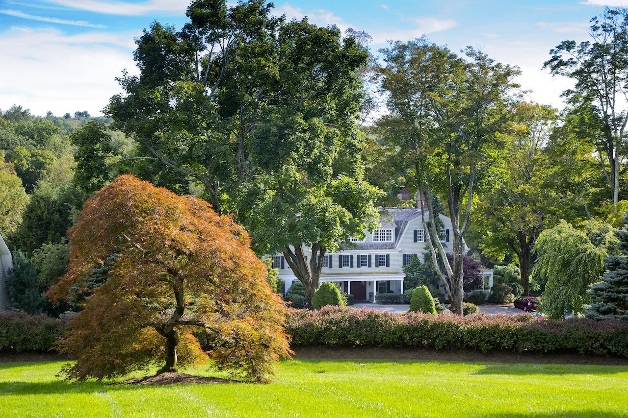 The Mayflower Inn & Spa, Auberge Resorts Collection Washington 외부 사진